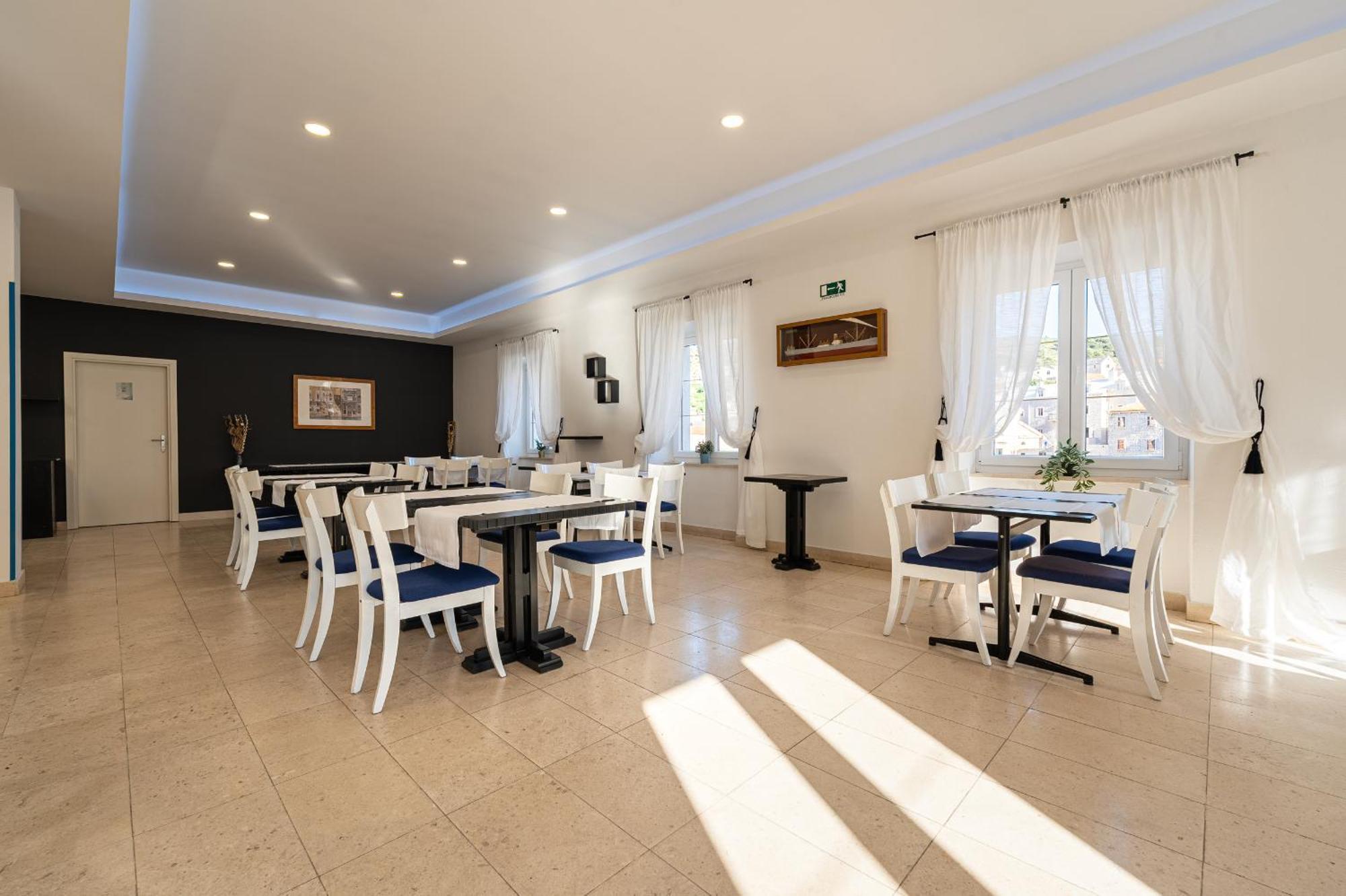 Bed & Breakfast Blanc Pucisca Buitenkant foto